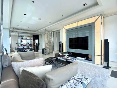 อัปเดตล่าสุด 11/02/68 : แอทธินี เรสซิเด้นซ์ / 140 ตารางเมตร ชั้น: 37-2