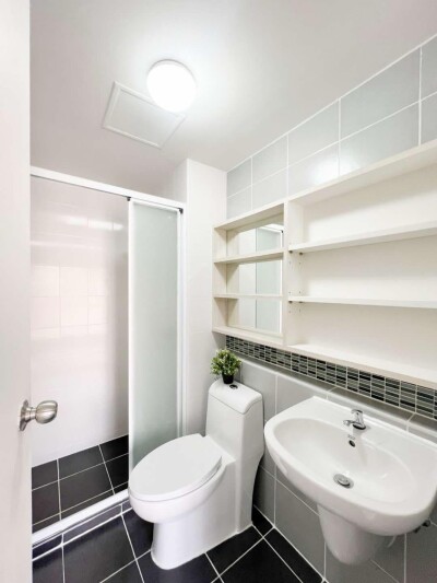 ดีคอนโด รามอินทรา / 31 ตร.ม. ตึก A ชั้น 8-16