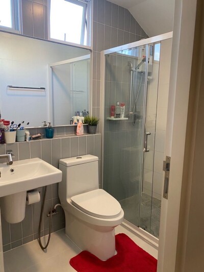 อัพเดทล่าสุด 7/7/2568 : อินดี้ 2 บางนา - รามคำแหง 2 / พื้นที่ใช้สอย: 160 ตร.ม.  จำนวนชั้น: 3 ชั้น