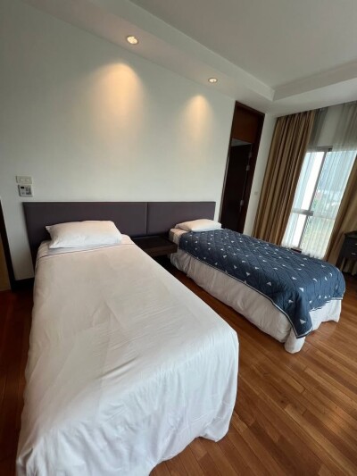 รอยัล เรสสิเดนซ์ พาร์ค / 220 ตรม. *-7