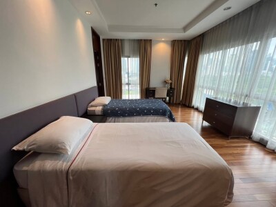 รอยัล เรสสิเดนซ์ พาร์ค / 220 ตรม. *-8