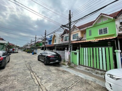 🏡 ขายทาวน์เฮ้าส์ 2 ชั้น หมู่บ้านสวนผักวิลเลจ