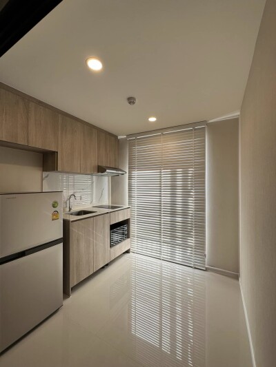 ไอคอน สุขุมวิท 77 / 29.03 ตารางเมตร ห้อง B808 (ตึก B ชั้น 8 วิวโล่ง)-16