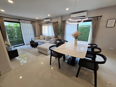 เซนโทร บางนา / 190 ตรม.-2