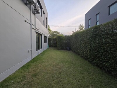 เซนโทร บางนา / 190 ตรม.-25