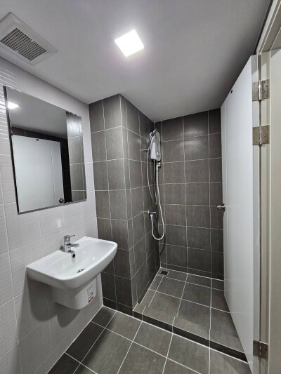 เคนซิงตัน สุขุมวิท - เทพารักษ์ / ชั้น 31 ตึก B | ขนาด 31.71 ตร.ม.