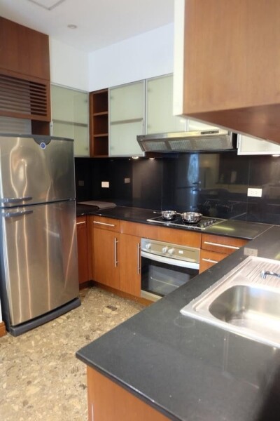 รอยัล เรสสิเดนซ์ พาร์ค / 220 ตรม. ชั้น 7 *-12