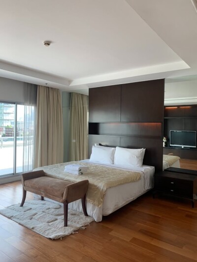 รอยัล เรสสิเดนซ์ พาร์ค / 385 ตรม. *-13