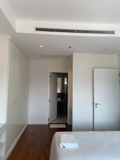 รอยัล เรสสิเดนซ์ พาร์ค / 385 ตรม. *-19