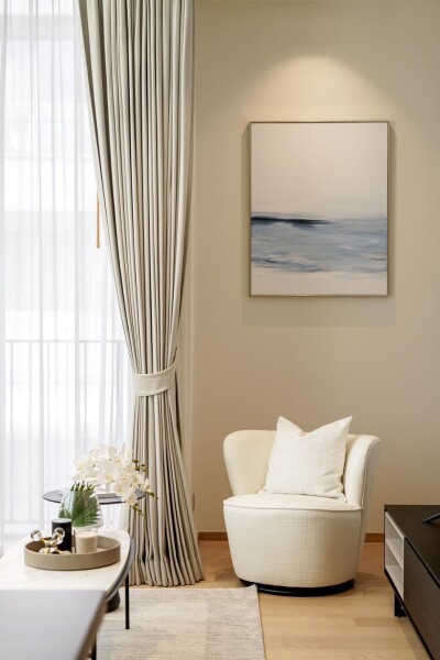 28 ชิดลม /  74 ตรม  . *