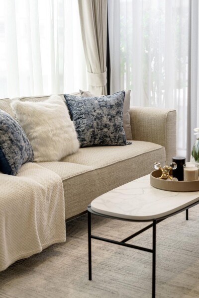 28 ชิดลม /  74 ตรม  . *