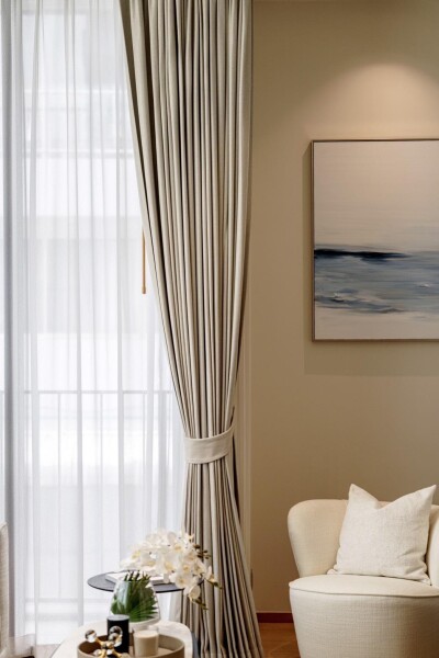 28 ชิดลม /  74 ตรม  . *