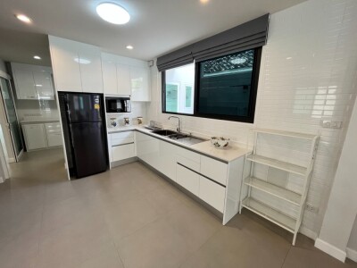 อัปเดตล่าสุด 7/4/2568 : บ้านเดี่ยวนอกโครงการรีโนเวทใหม่-7