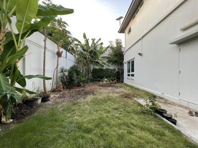 โครงการ มัณฑนาบางนา-วงแหวน / พื้นที่ใช้สอย 158 ตารางเมตร   • 3 ห้องนอน  • 3 ห้องน้ำ-20