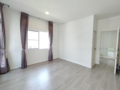 โครงการ มัณฑนาบางนา-วงแหวน / พื้นที่ใช้สอย 158 ตารางเมตร   • 3 ห้องนอน  • 3 ห้องน้ำ-11