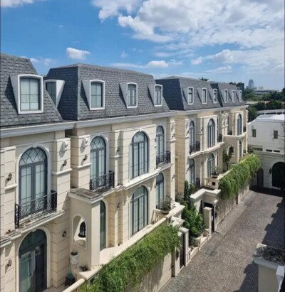 อัปเดตล่าสุด 25/4/2568 : เดอะ บูเลอวาร์ด เอกมัย / 3 ชั้นพร้อมห้องใต้หลังคา-1