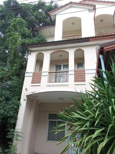 เดอะ บัลโคนี่ โฮม อุดมสุข /   ขนาดใหญ่ กว้าง 5 เมตร หลัง ที่ 3 หน้าโครงการ 29.6 ตร.ว.