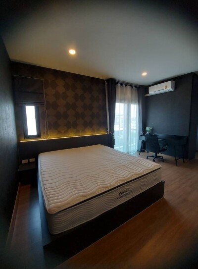 บริทาเนีย บางนา สุวรรณภูมิ (กม.26) / ที่ดิน 61.5 ตรว. 4 ห้องนอน  5 ห้องน้ำ-4