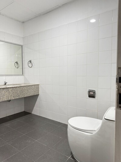 วิทยุ คอมเพล็กซ์ /  120 ตรม. ชั้น 22 ตึก C 1