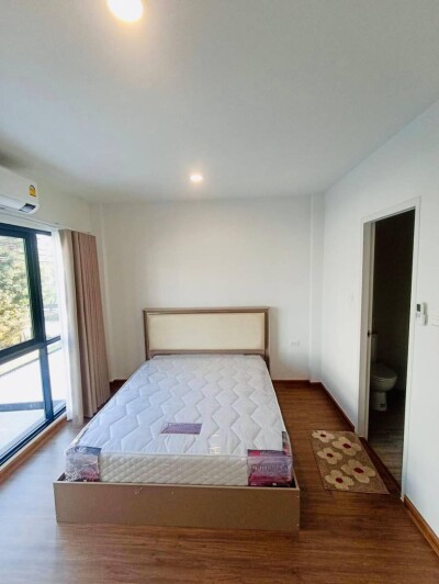 บ้านลุมพินี ทาวน์เพลส สุขุมวิท-ศรีนครินทร์ / 3 ห้องนอน 4 ห้องน้ำ 1 ห้องรับแขก 1 ห้องทำงาน-9