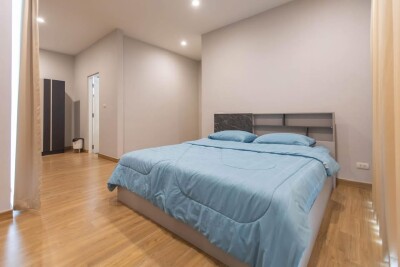 บ้านกลางเมือง Classe เอกมัย-รามอินทรา / ▪️บ้านแฝด 3 ชั้น  ▪️เนื้อที่ดิน 36.3  ตร.ว พื้นที่ใช้สอย 241ตร.ม.