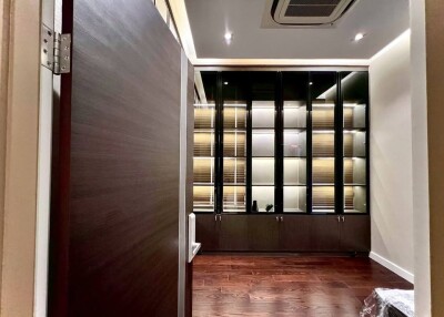 อัปเดตล่าสุด 21/4/2568 : เดอะ เจนทริ วิภาวดี / HUDSON 3ชั้น * 5 ห้องนอน  * 7 ห้องน้ำ-6