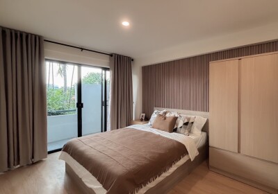 อีสท์ วูด พาร์ค / • ขนาด 65 ตร.ม.  • 2 ห้องนอน 1 ห้องน้ำ • ตึก H ชั้น 1 (ยกสูง)-7