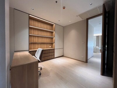 เดอะ ล็อฟท์ เย็นอากาศ / 2 ห้องน้ำ 2 ห้องแต่งตัว 2 ระเบียง 2 ที่จอดรถ