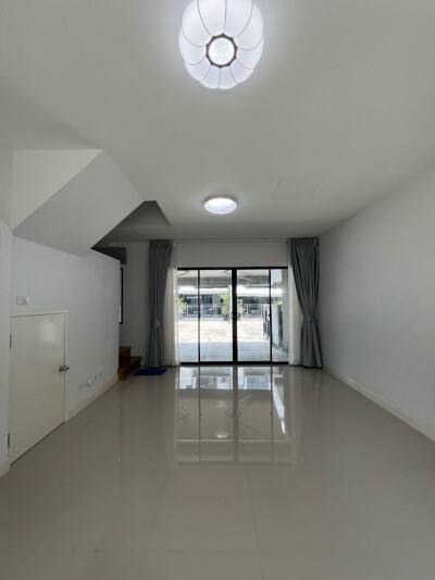 บ้านกลางเมือง ราชพฤกษ์ - รัตนาธิเบศร์