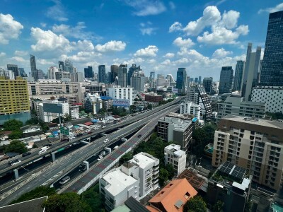 ไลฟ์ วัน ไวร์เลส / life one wireless