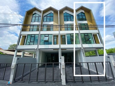 SPACE Home Office ทำเลดี ไม่ไกลจากรถไฟฟ้า • โครงการตั้งอยู่ใน ถนนสุขุมวิท 101/1-2