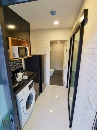 ชาโตว์ อินทาวน์ สุขุมวิท 64/1 / 1 ห้องนอน 1 ห้องน้ำ 1 ห้องนั่งเล่น 1 ห้องครัว