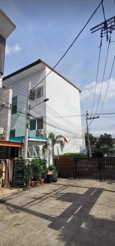 The attic lite แจ้งวัฒนะ 24 / 4ห้องนอน  3ห้องน้ำ 1ครัว 1ห้องนั่งเล่น-9