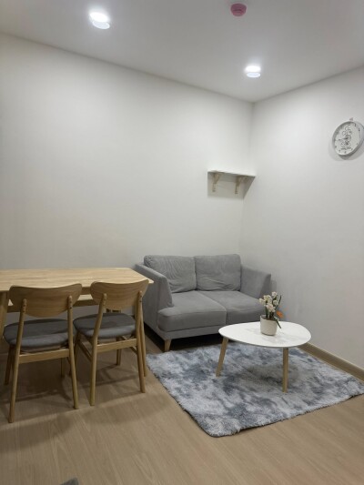 เพลิน เพลิน คอนโดมิเนียม ติวานนท์ - วงศ์สว่าง / ทิศเหนือ ชั้น 5  เลขห้อง 509-9