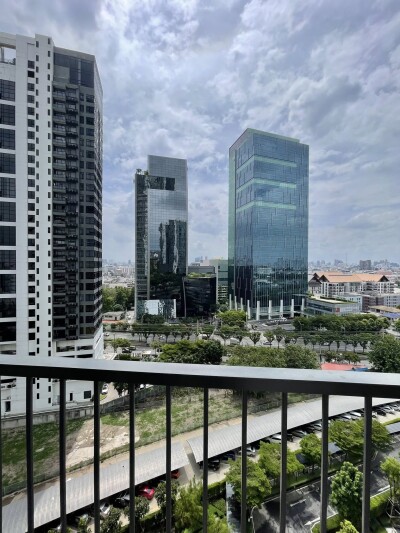 โนเบิล รีวอลฟ์ รัชดา 2 / Noble Revolve Ratchada 2-22