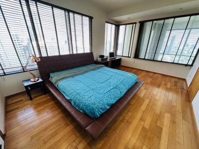 ดิ เอ็มโพริโอ เพลส / Duplex 2 ห้องนอน 126 ตรม.