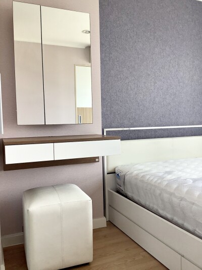 ลุมพินี พาร์ค ปิ่นเกล้า / อาคาร B ชั้น 27 ขนาด 28 ตร.ม.