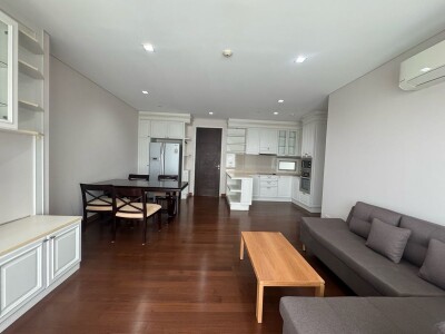 ไอวี่ ทองหล่อ / IVY THONGLOR