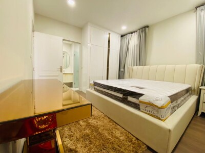 นันทวัน พระราม 9 - กรุงเทพกรีฑาตัดใหม่ / 🛏️ 4 ห้องนอน 🚿 5 ห้องน้ำ 🚗 ที่จอดรถ 3 คัน