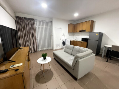 ไทยรงค์ ทาวเวอร์ / Thairong Tower-1