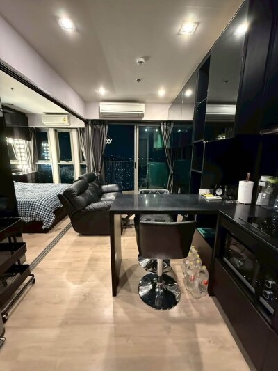 วิสซ์ดอม สเตชั่น รัชดา - ท่าพระ / Whizdom Station Ratchada - Thapra