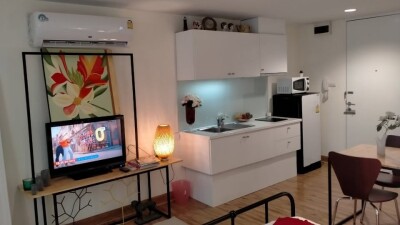 เจ.ดับบลิว. บูเลอวาร์ด ศรีวรา / ห้องกว้าง เงียบสงบ ขนาดห้อง 30 ตรม ชั้น 6 ตึก A วิวสวย