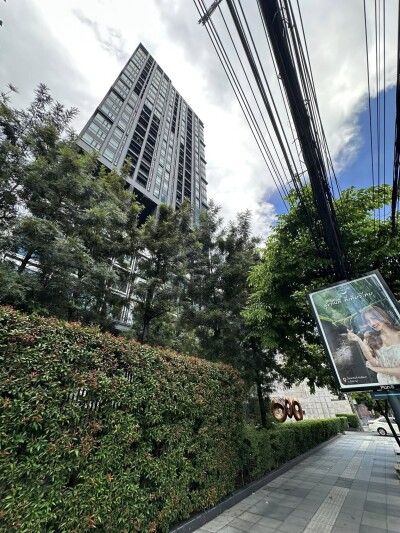 เดอะ แคปิตอล เอกมัย - ทองหล่อ / ขนาด 36.13 ตร.ม.  1 ห้องนอน 🛏️ 1 ห้องน้ำ 🚿  ชั้น 9 จากอาคารสูง 27 ชั้น-8