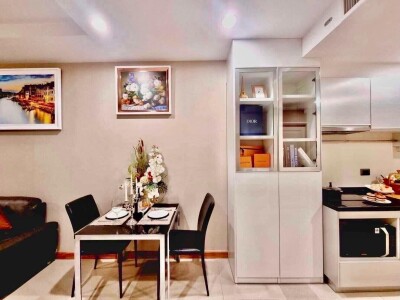 ศุภาลัย เวลลิงตัน / 🛏 1 ห้องนอน | 🚿 1 ห้องน้ำ | 📐 47 ตร.ม. 📍 อาคาร 6 | ชั้น 12A (มีทั้งหมด 19 ชั้น) | ห้องเลขที่ 28/-12