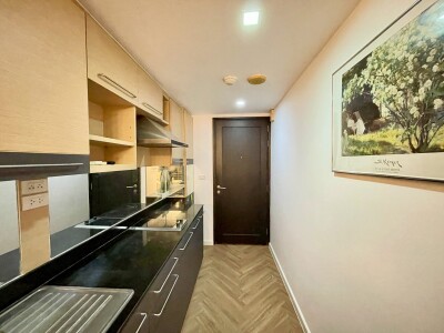 โนเบิล แอมเบียนส์ สารสิน / 🛏 1 ห้องนอน | 🛁 1 ห้องน้ำ 📐 ขนาด 50 ตร.ม. | ชั้น 5 วิวสวนสวย