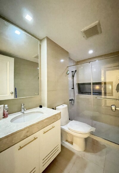 โนเบิล แอมเบียนส์ สารสิน / 🛏 1 ห้องนอน | 🛁 1 ห้องน้ำ 📐 ขนาด 50 ตร.ม. | ชั้น 5 วิวสวนสวย