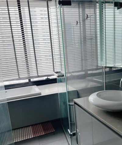 เอ็ม สีลม / 🛏 1 ห้องนอน | 1 ห้องน้ำ | 53 ตร.ม.-8