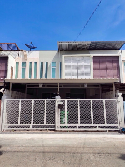 เดอะ ไลฟ์ บางนา