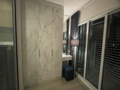 เดอ ลาพีส จรัญ 81 / De Lapis Charan 81-9