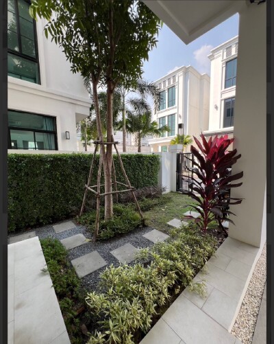 โครงการ The Master เอกมัย-สุคนธสวัสดิ์ / พื้นที่ใช้สอย: 409.25 ตร.ม.  3 ห้องนอน | 4 ห้องน้ำ (มีอ่างอาบน้ำ)-3